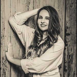 Meet your Posher, Alexis